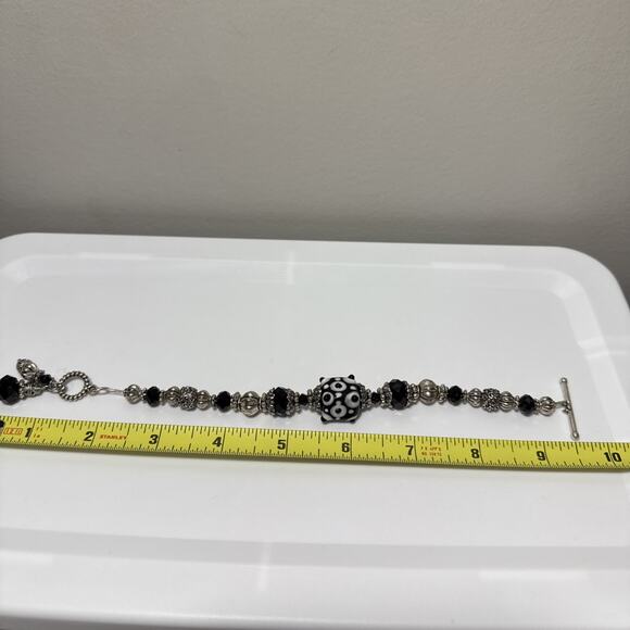 SILVERTONE & BLACK GLASS BEADED BRACELET W/ SPACERS - Picture 6 of 6